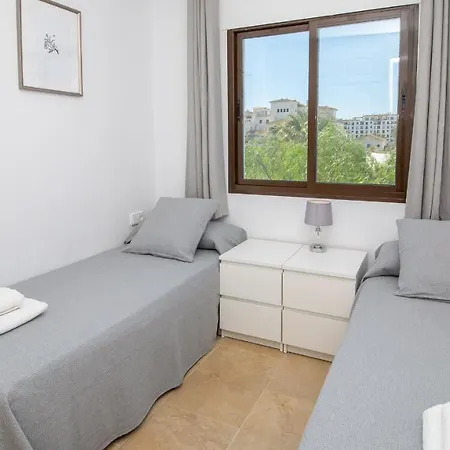 Apartment Lovely 2-bed In Marina De La Duquesa *